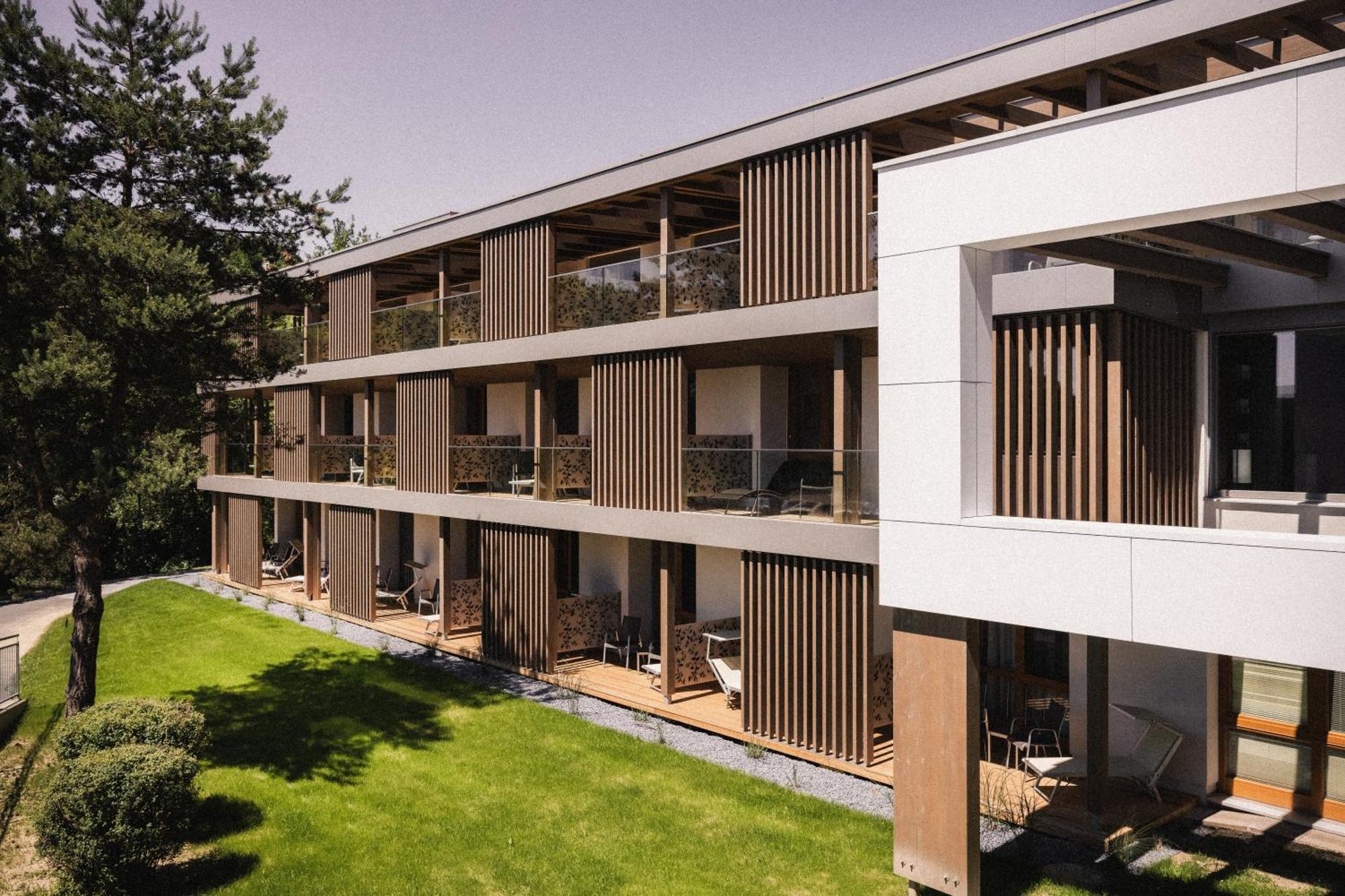 Heilthermen Resort Bad Waltersdorf Exterior foto