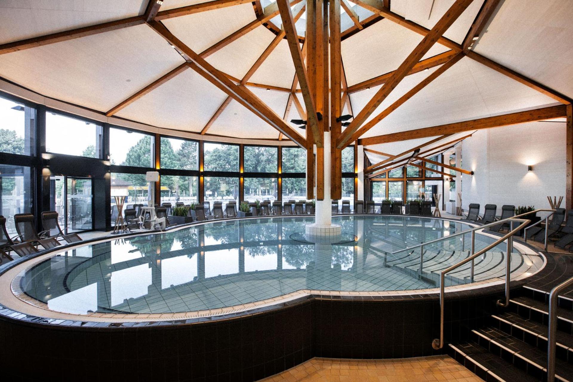 Heilthermen Resort Bad Waltersdorf Exterior foto